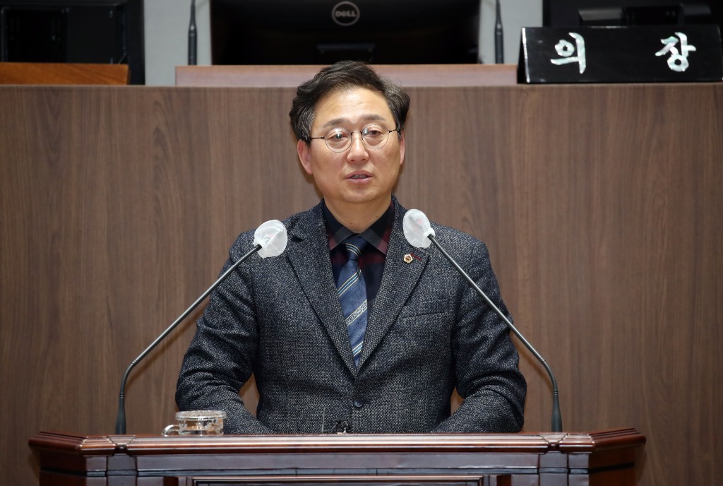 제342회 임시회 제2차 본회의(김선태 의원).JPG